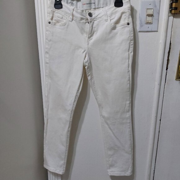 Liz Claiborne Sara Slim Leg Mid Rise Stretch Jean White 4P - Picture 2 of 12